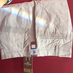 Washed khaki shorts